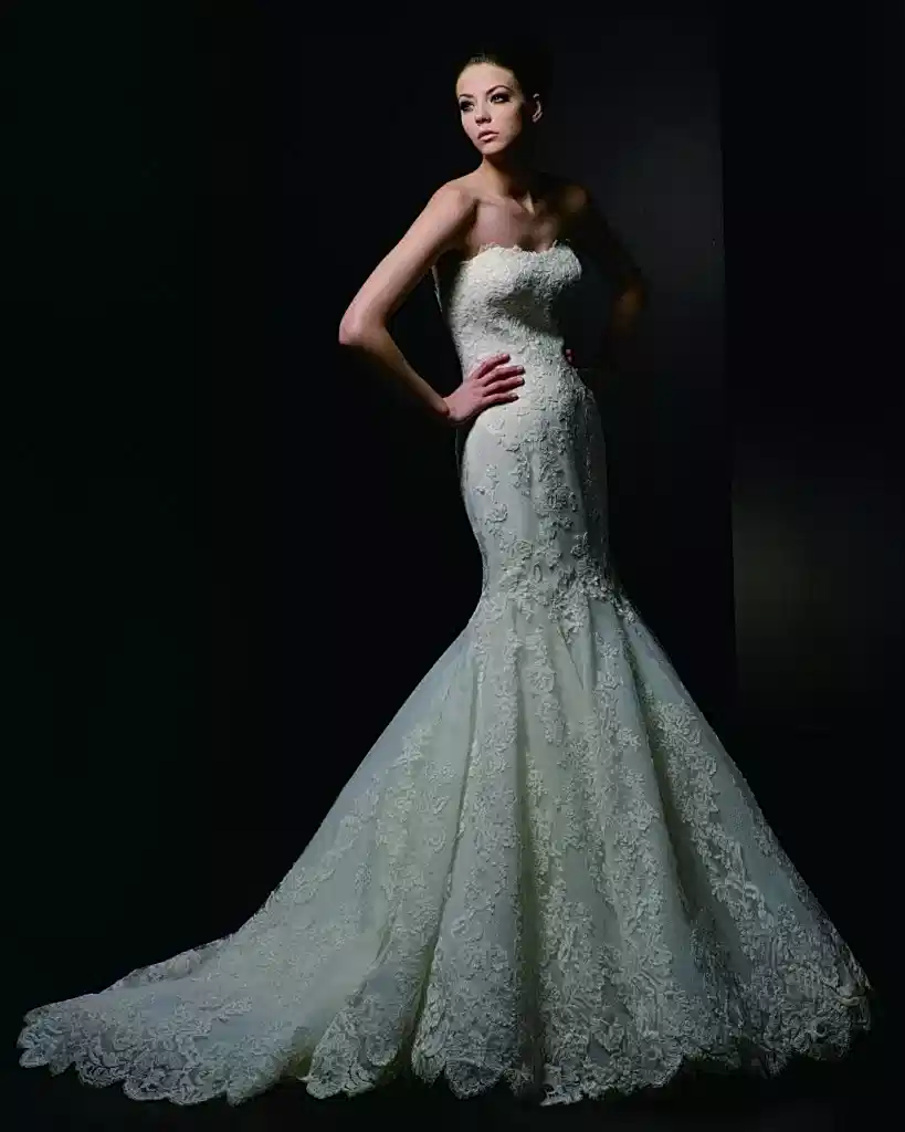 Enzoani Dakota