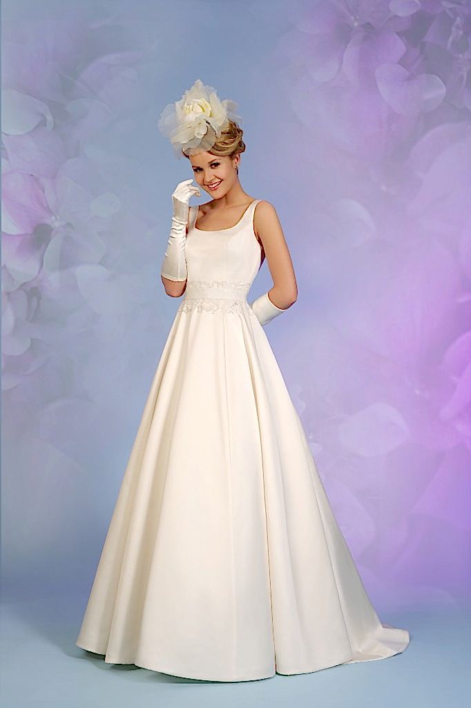 5505 £895-£450