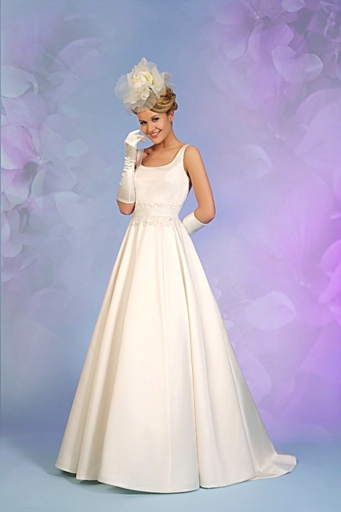 5505 £895-£450