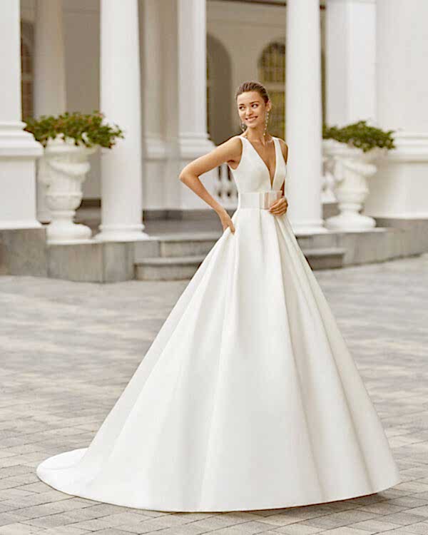 Sol by Adriana Alier at Rosa Clara