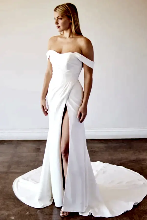 BE639 by Ella Rosa at Kenneth Winston