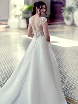 BE578 by Ella Rosa at Kenneth Winston