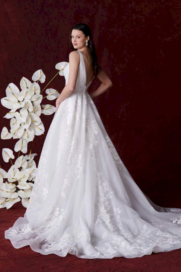 Hattie by Justin Alexander (88350) - Image 2